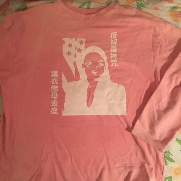 PINK and white graphic tee - Picture 1 of 6